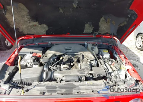 2019 Jeep Wrangler Unlimited Sport S 4X4 from USA, damaged, VIN 1C4HJXDG5KW505600